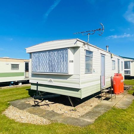 Tessas Caravan Breaks Chapel Saint Leonards Exterior photo